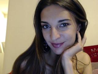 MarieFontaine - Webcam sexy with a cocoa like hair Hot chicks 