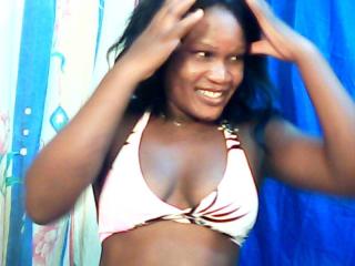 RoseLevreBlack - Live sexe cam - 3717856