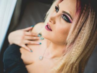 AliciaAndTonia - Live sexe cam - 3725472