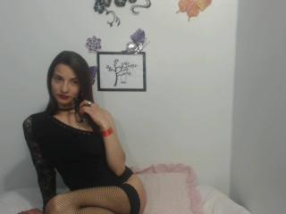 DannaPoilue - Live porn &amp; sex cam - 3833680