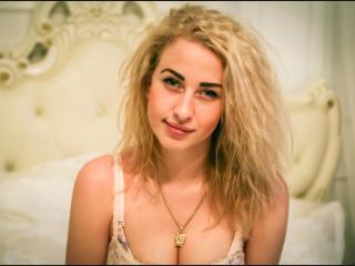 LucyBailes - Live sexe cam - 4002755