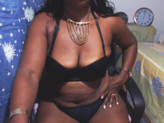 Jannyheatx - online chat nude with this brunet Mature 