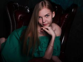 KellyCruze - chat online x with a gold hair 18+ teen woman 