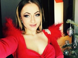 EvaFeminine - Webcam hot with a light-haired Sexy girl 