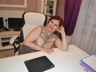 DivineLaura - Live sex cam - 4300200