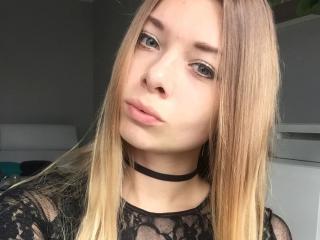 SarahLutton - Live porn & sex cam - 4329885