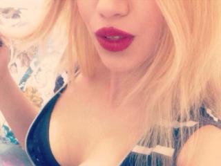 RubyPearl - Chat cam excitant avec une Fabuleuse jeune nana hot avec des beaux seins sur Xlove 