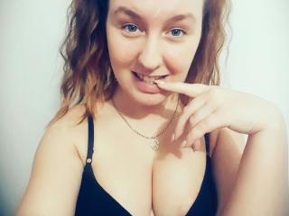 AmyJollie - Webcam hard with a chocolate like hair Young and sexy lady 