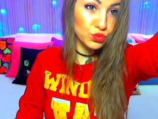 Missteaste - online chat x with this shaved intimate parts 18+ teen woman 