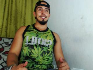 DanielBigDick - Webcam live exciting with this trimmed genital area Homosexuals 