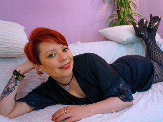 MagicValery - Live chat sex with a average constitution Hot babe 