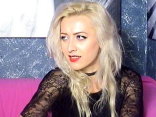 RebeccaB - Webcam live porno avec une Splendide jeune model à la chevelure ensoleillée  