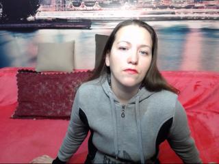 EmmaMilkk - Live sex cam - 4722834