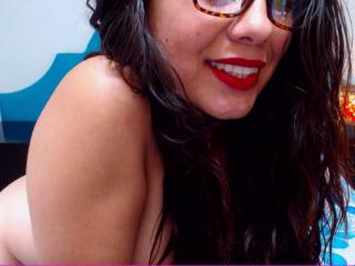 KittyXtreme - Show live xXx with this latin american Horny lady 