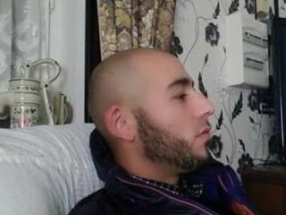 Paolooff - Live cam nude with a hairy pubis Gays 