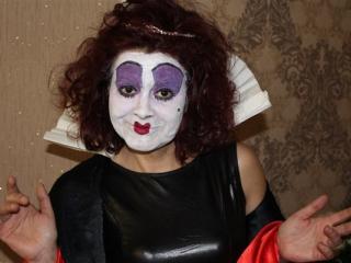 DivineHoiny - Show live xXx with a shaved private part Mature 