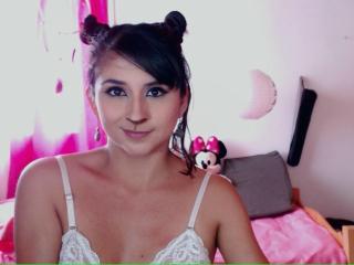 LeslieRose - Chat live hot with a latin american Young lady 