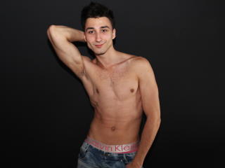 Karolino - Live chat exciting with a White Homosexuals 