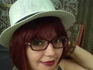 AuroraInLove - Live cam exciting with a ginger MILF 