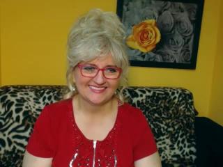 AnnabelMature - Web cam nude with a shaved private part Mature 
