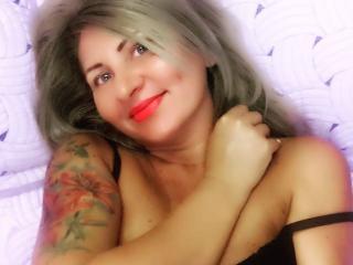 ChaudeEvely - Webcam sex with this big boob Attractive woman 