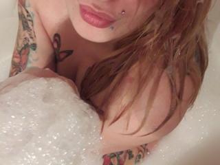 LaureeCandence - online show x with this bubbielicious Young and sexy lady 