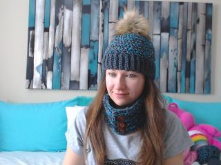 MissRoze - Video chat xXx with a chocolate like hair Young and sexy lady 