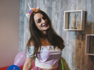 LaurenRay - Show xXx with a shaved pubis Girl 