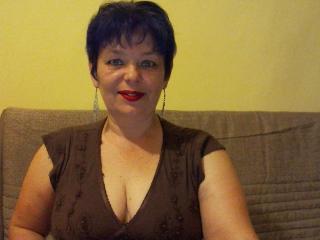 HootPaula - online show hot with this standard build Hot lady 
