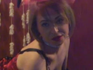 KathyVonk - Show hot with this Girl with standard titties 