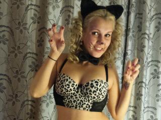 AleQuinn - Live sex cam - 6368595