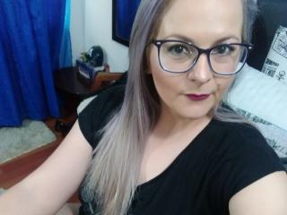 EmilianaZains - Sexe cam en vivo - 7585760