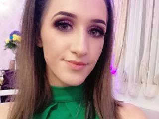 CuteeAngelic - Live Sex Cam - 7586584