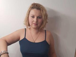 DanielleBrown - Live sex cam - 7627288