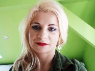 blondeElaine - Live porn &amp; sex cam - 7829496