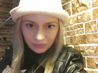 RebeccaDarling - Live sex cam - 7918664