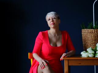 VivenHotMature - Live sex cam - 7950340