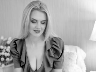 VandaRiry - Sexe cam en vivo - 7953844