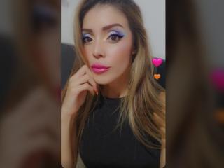 JolieAndreaW - Live Sex Cam - 8402328