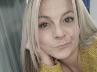 EmilianaZains - Live sex cam - 8703008