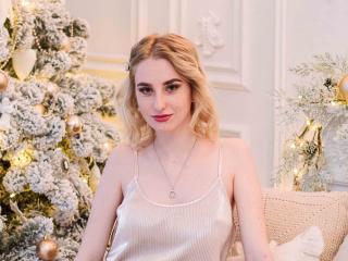 AlbinaFurr - Live sex cam - 8825640