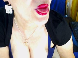 ReniaHot - Live sex cam - 9069968