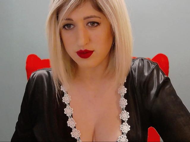 AnabelleGreen - Live sex cam - 9418780