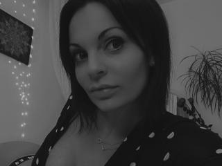 JuneLaFrenchie - Live sexe cam - 9431848