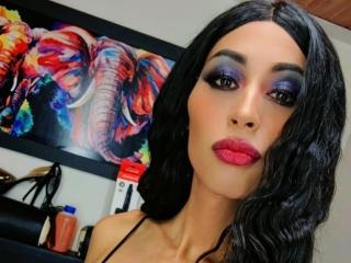 AdellaPineda XLove Cam