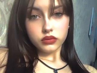 AdelleBlairLive Webcam