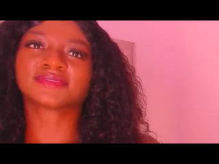Sexy profile pic of AdharaHill