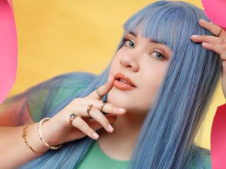 AlayaWillow live cam