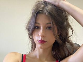 Sexy pic of AmeliaMaiv