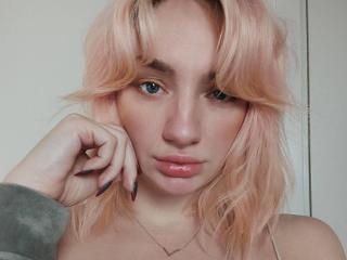 ArinaWinsLive Webcam